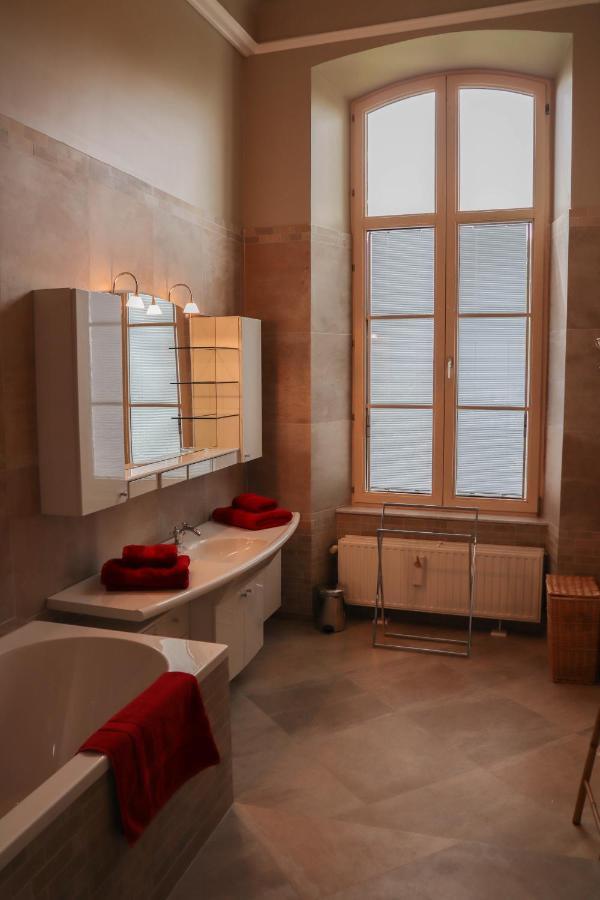 Domaine Mielmont Bed & Breakfast Mazy Bagian luar foto