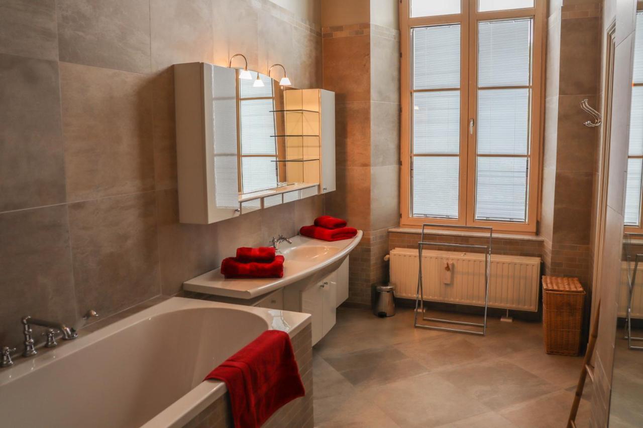 Domaine Mielmont Bed & Breakfast Mazy Bagian luar foto