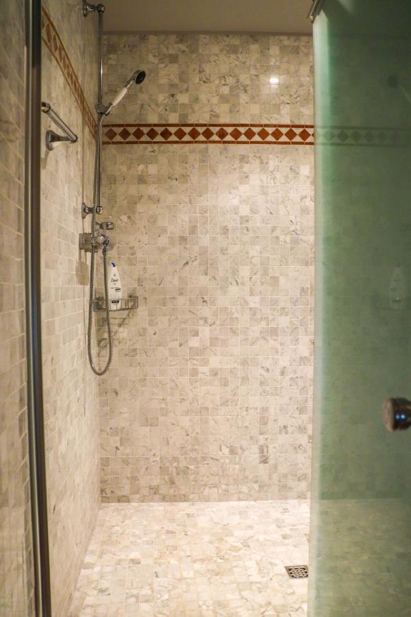 Domaine Mielmont Bed & Breakfast Mazy Bagian luar foto